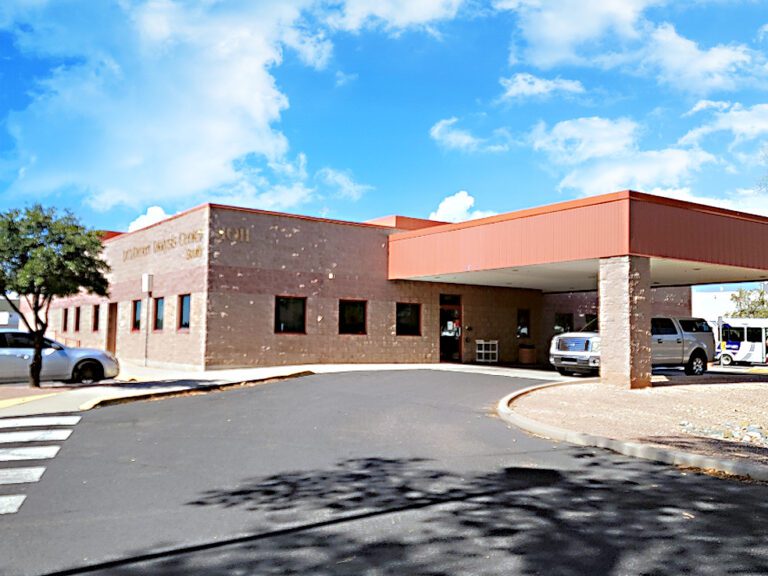 DesertDialysis South Tucson AZ 125 768x576